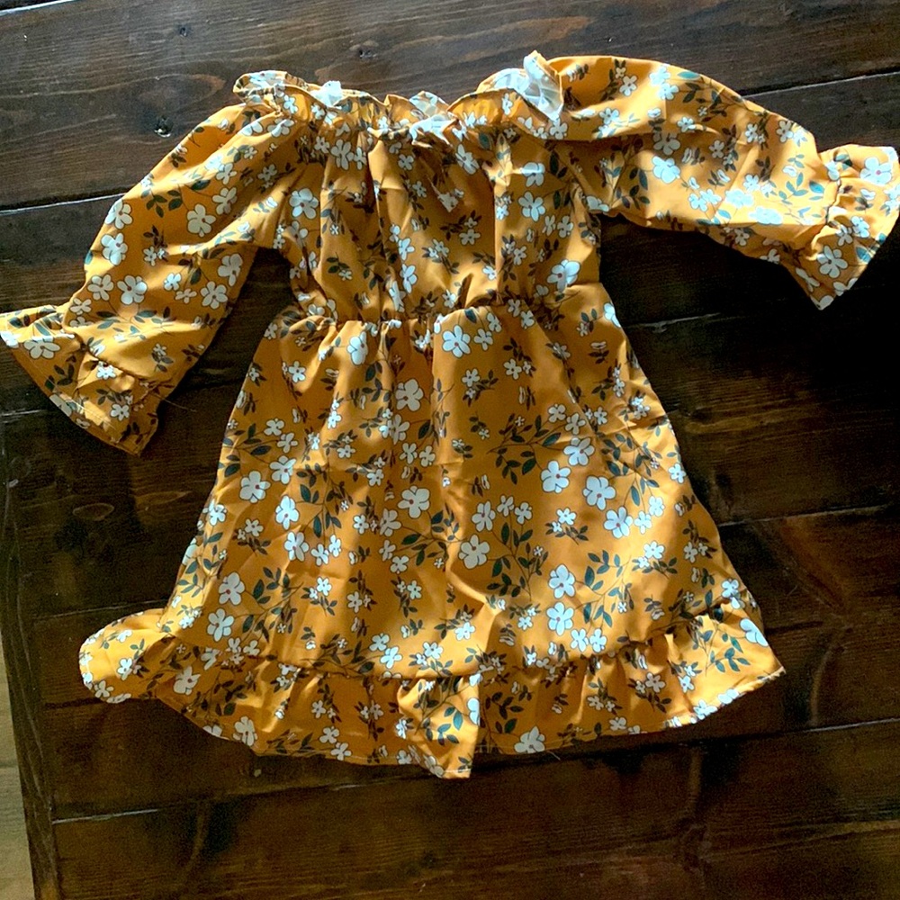 Girls floral dress size 4t